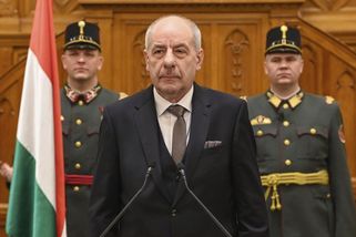 Odstranit prezidenta silou? To se dělá v diktaturách, vzkazuje Magyarovi Fidesz - Novinky